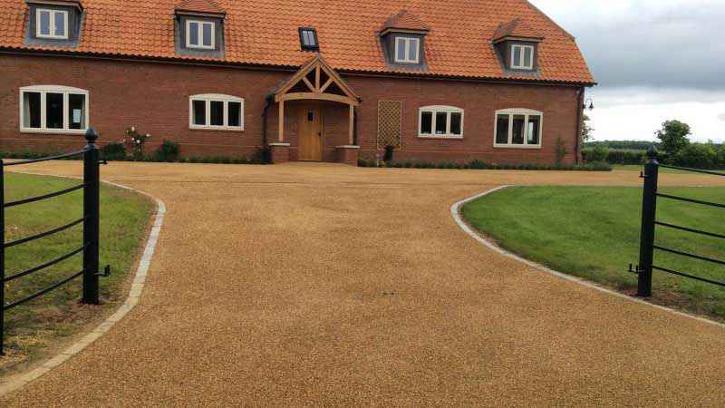 Hot Tar & Golden Gravel