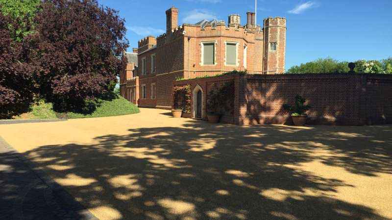 Hot Tar & Golden Gravel