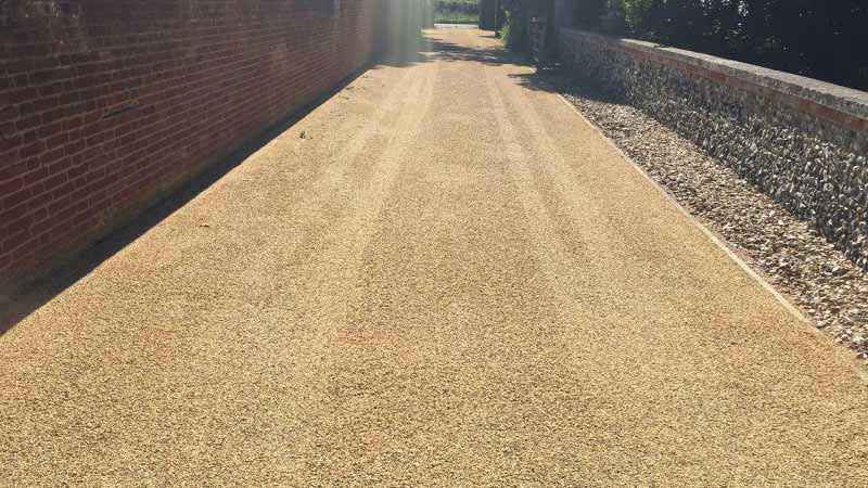 Hot Tar & Golden Gravel