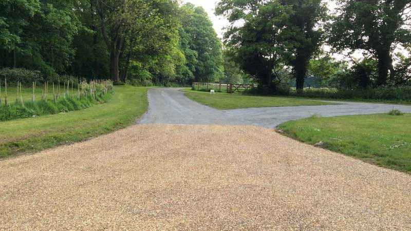 Hot Tar & Golden Gravel