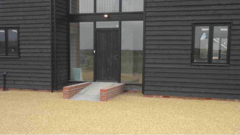 Hot Tar & Golden Gravel