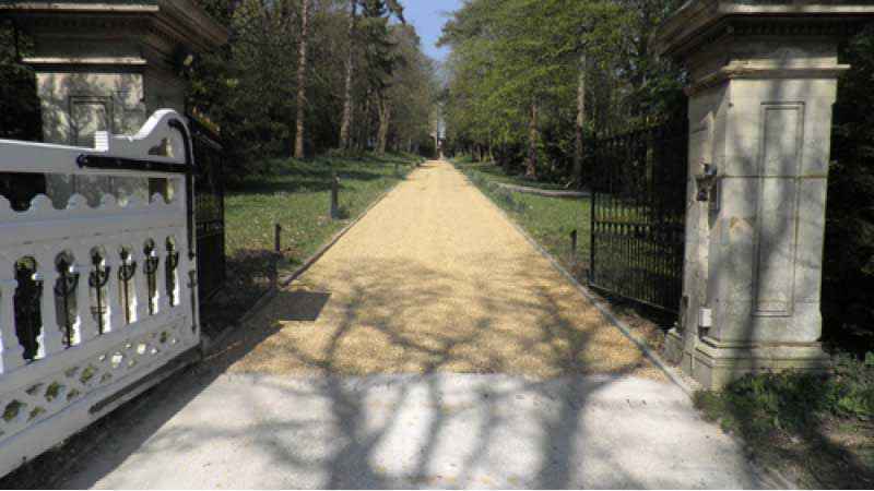 Hot Tar & Golden Gravel