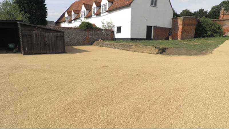 Hot Tar & Golden Gravel