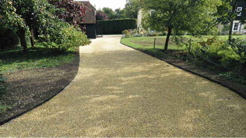 Hot Tar & Golden Gravel