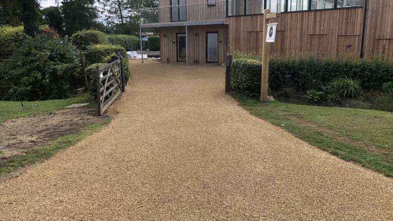 Hot Tar & Golden Gravel