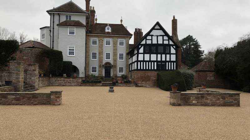 Hot Tar & Golden Gravel