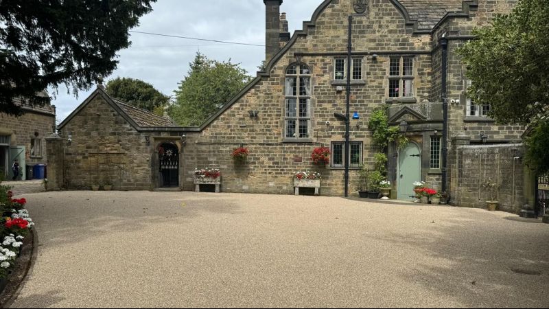 Golden Gravel Ornate Driveway